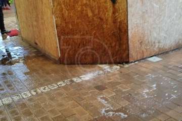 Goteras en el Mercado Municipal/TA.